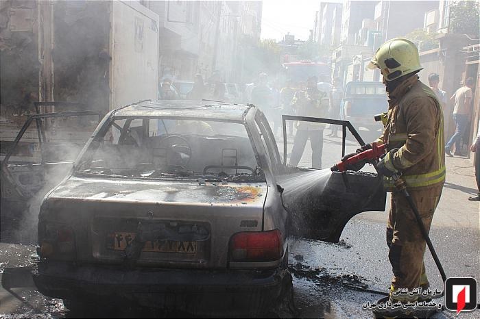 آتش سوزی سه خودرو در شهر ری